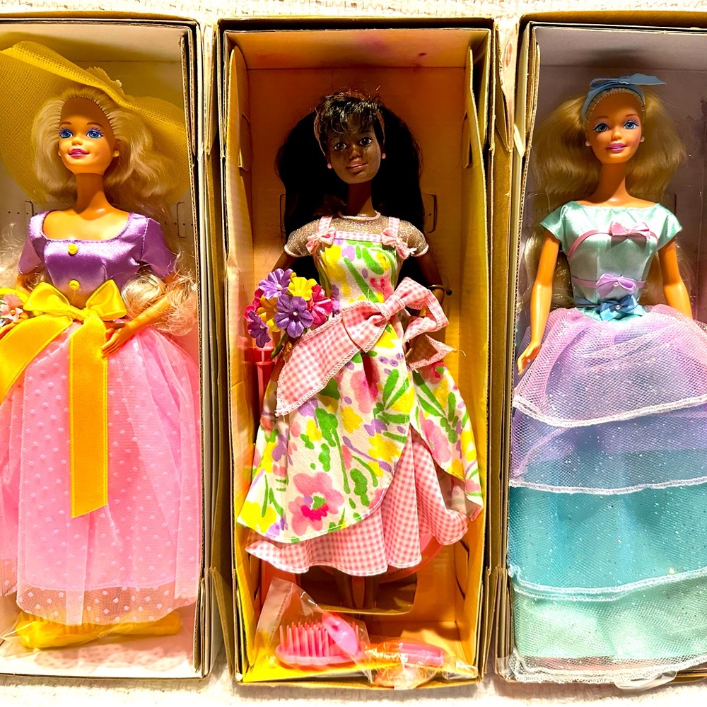 Avon Spring Collection Barbies